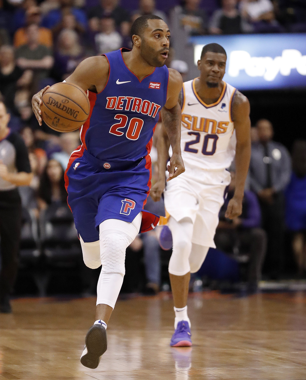 了她不容忽 了她不容忽