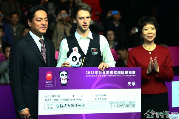 间的一场焦 间的一场焦