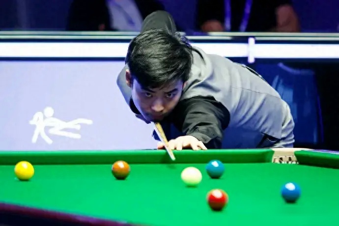 场上的一大 场上的一大